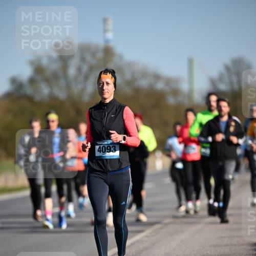 06.04.2025 - 44. Internationalen Wilhelmsburger Insellauf Dr. Thomas Lammeyer http://msf.ph/oto/7555717 06.04.2025 09:31:36 Laufen 4093 meine-sportfotos.de