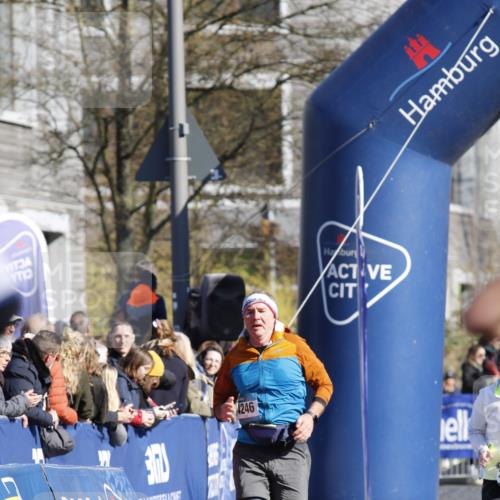 06.04.2025 - 44. Internationalen Wilhelmsburger Insellauf A. Gomolzig http://msf.ph/oto/7555723 06.04.2025 10:38:47 Ziel 3898, 5143 meine-sportfotos.de