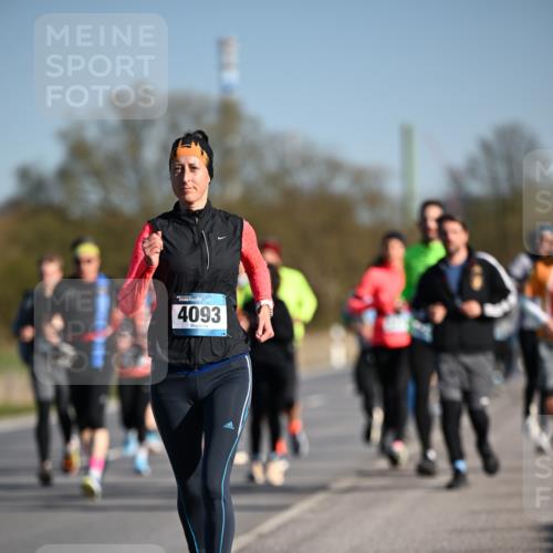 06.04.2025 - 44. Internationalen Wilhelmsburger Insellauf Dr. Thomas Lammeyer http://msf.ph/oto/7555725 06.04.2025 09:31:36 Laufen 4093 meine-sportfotos.de