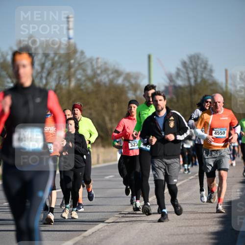 06.04.2025 - 44. Internationalen Wilhelmsburger Insellauf Dr. Thomas Lammeyer http://msf.ph/oto/7555728 06.04.2025 09:31:37 Laufen 2, 323, 4550 meine-sportfotos.de