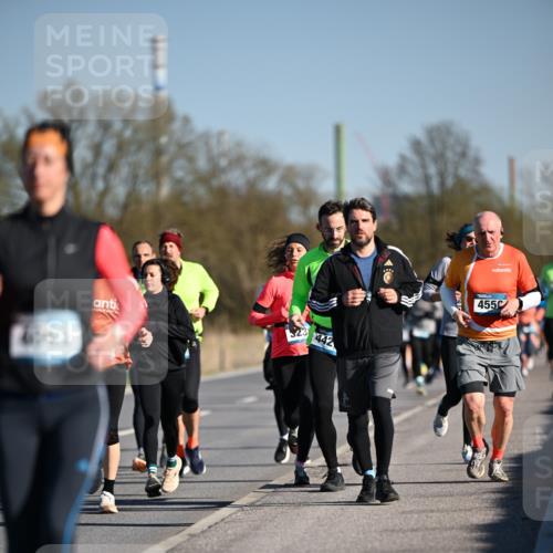 06.04.2025 - 44. Internationalen Wilhelmsburger Insellauf Dr. Thomas Lammeyer http://msf.ph/oto/7555732 06.04.2025 09:31:37 Laufen 442, 4550 meine-sportfotos.de
