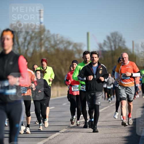 06.04.2025 - 44. Internationalen Wilhelmsburger Insellauf Dr. Thomas Lammeyer http://msf.ph/oto/7555735 06.04.2025 09:31:37 Laufen 552, 3238, 442, 45 meine-sportfotos.de