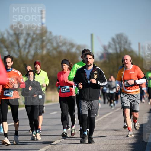 06.04.2025 - 44. Internationalen Wilhelmsburger Insellauf Dr. Thomas Lammeyer http://msf.ph/oto/7555747 06.04.2025 09:31:38 Laufen 4552, 3238 meine-sportfotos.de