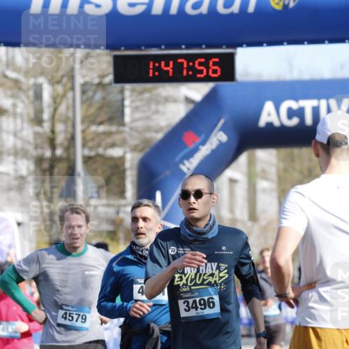 06.04.2025 - 44. Internationalen Wilhelmsburger Insellauf A. Gomolzig http://msf.ph/oto/7555761 06.04.2025 10:37:54 Ziel 3206, 3496, 4226, 4451, 4470, 4530, 4579 meine-sportfotos.de