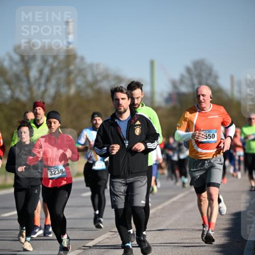 06.04.2025 - 44. Internationalen Wilhelmsburger Insellauf Dr. Thomas Lammeyer http://msf.ph/oto/7555766 06.04.2025 09:31:39 Laufen 3238, 550 meine-sportfotos.de