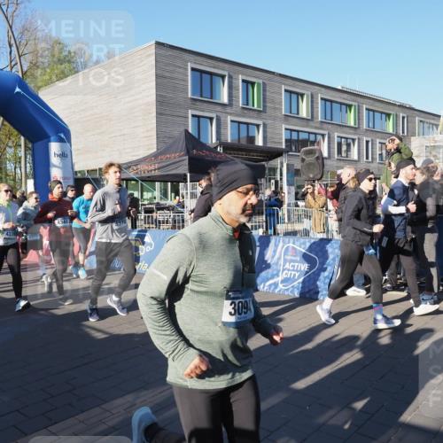 06.04.2025 - 44. Internationalen Wilhelmsburger Insellauf Luisa Fischer http://msf.ph/oto/7555778 06.04.2025 08:51:52 Ziel 52, 4575, 4370, 4339, 3975, 4341, 4370, 3094 meine-sportfotos.de