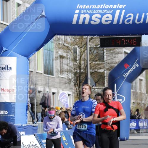 06.04.2025 - 44. Internationalen Wilhelmsburger Insellauf A. Gomolzig http://msf.ph/oto/7555781 06.04.2025 10:37:45 Ziel 3197, 3206, 4226, 4470, 5051 meine-sportfotos.de