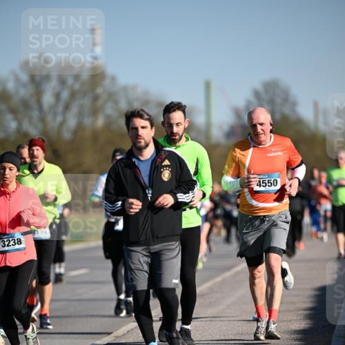 06.04.2025 - 44. Internationalen Wilhelmsburger Insellauf Dr. Thomas Lammeyer http://msf.ph/oto/7555784 06.04.2025 09:31:40 Laufen 109, 3238, 4550 meine-sportfotos.de
