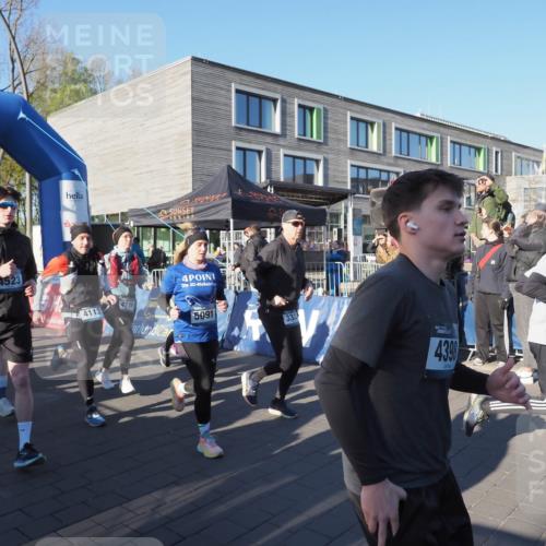 06.04.2025 - 44. Internationalen Wilhelmsburger Insellauf Luisa Fischer http://msf.ph/oto/7555810 06.04.2025 08:51:56 Ziel 56, 3817, 4523, 4113, 4119, 4, 3, 5091, 332, 4398 meine-sportfotos.de