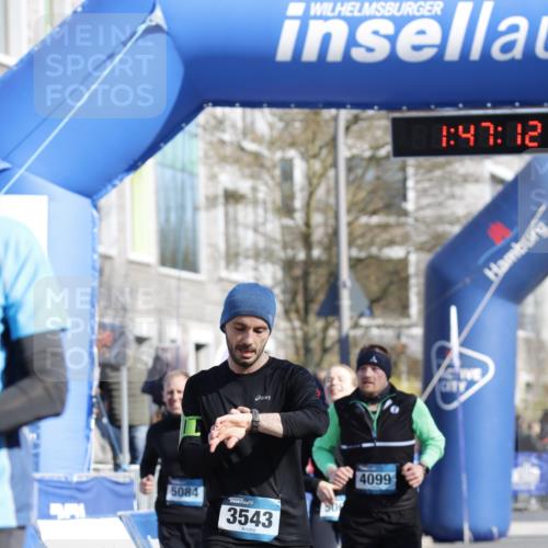 06.04.2025 - 44. Internationalen Wilhelmsburger Insellauf A. Gomolzig http://msf.ph/oto/7555834 06.04.2025 10:37:10 Ziel 3543, 3690, 3819, 4099, 4587, 5067, 5084, 5198 meine-sportfotos.de
