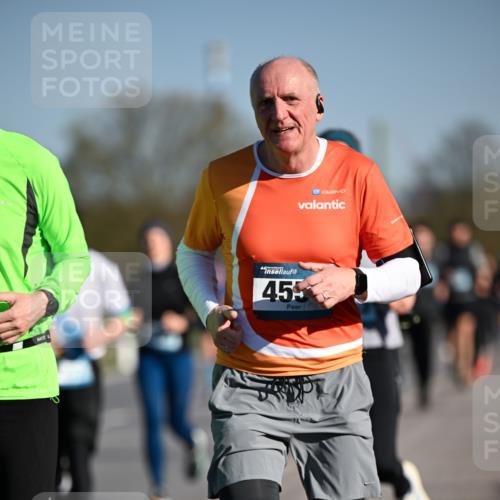 06.04.2025 - 44. Internationalen Wilhelmsburger Insellauf Dr. Thomas Lammeyer http://msf.ph/oto/7555864 06.04.2025 09:31:43 Laufen 455 meine-sportfotos.de