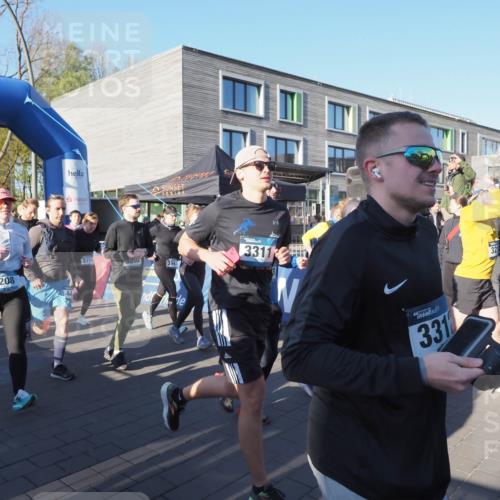 06.04.2025 - 44. Internationalen Wilhelmsburger Insellauf Luisa Fischer http://msf.ph/oto/7555867 06.04.2025 08:52:04 Ziel 2, 04, 4208, 3151, 3943, 3311, 32, 331, 3638 meine-sportfotos.de