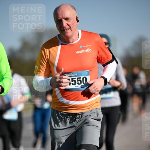 06.04.2025 - 44. Internationalen Wilhelmsburger Insellauf Dr. Thomas Lammeyer http://msf.ph/oto/7555875 06.04.2025 09:31:44 Laufen 550 meine-sportfotos.de
