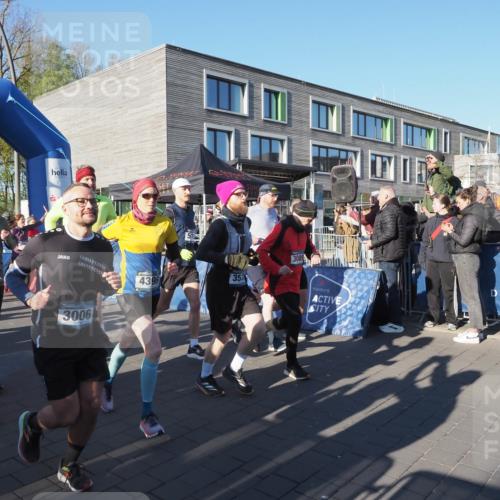 06.04.2025 - 44. Internationalen Wilhelmsburger Insellauf Luisa Fischer http://msf.ph/oto/7555894 06.04.2025 08:52:14 Ziel 3010, 9, 4396, 3006, 519, 35, 3089 meine-sportfotos.de