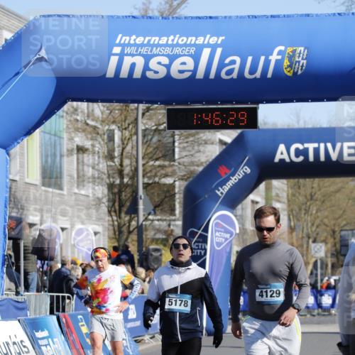 06.04.2025 - 44. Internationalen Wilhelmsburger Insellauf A. Gomolzig http://msf.ph/oto/7555898 06.04.2025 10:36:27 Ziel 3952, 4129, 5178 meine-sportfotos.de