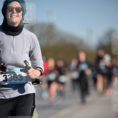 06.04.2025 - 44. Internationalen Wilhelmsburger Insellauf Dr. Thomas Lammeyer http://msf.ph/oto/7555909 06.04.2025 09:31:46 Laufen 3363 meine-sportfotos.de