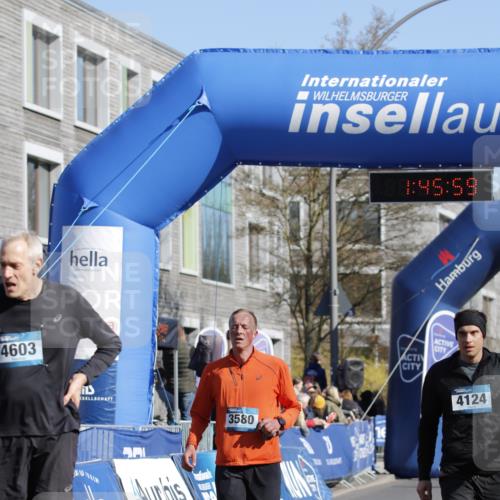 06.04.2025 - 44. Internationalen Wilhelmsburger Insellauf A. Gomolzig http://msf.ph/oto/7555949 06.04.2025 10:35:57 Ziel 3580, 4124 meine-sportfotos.de