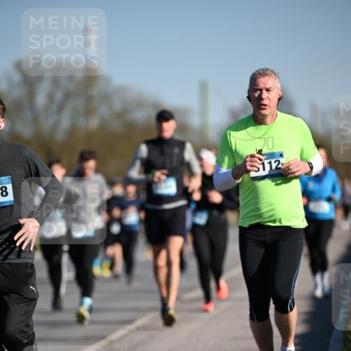 06.04.2025 - 44. Internationalen Wilhelmsburger Insellauf Dr. Thomas Lammeyer http://msf.ph/oto/7556002 06.04.2025 09:31:51 Laufen 8, 20, 112 meine-sportfotos.de