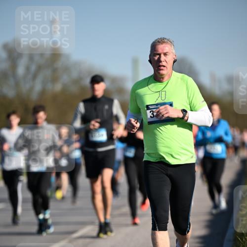 06.04.2025 - 44. Internationalen Wilhelmsburger Insellauf Dr. Thomas Lammeyer http://msf.ph/oto/7556012 06.04.2025 09:31:52 Laufen 3 meine-sportfotos.de