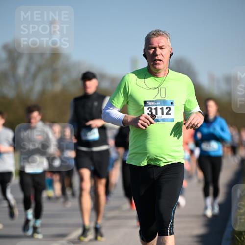 06.04.2025 - 44. Internationalen Wilhelmsburger Insellauf Dr. Thomas Lammeyer http://msf.ph/oto/7556023 06.04.2025 09:31:52 Laufen 3112 meine-sportfotos.de