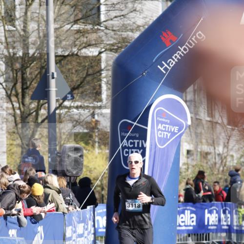 06.04.2025 - 44. Internationalen Wilhelmsburger Insellauf A. Gomolzig http://msf.ph/oto/7556024 06.04.2025 10:35:06 Ziel 4178, 4449 meine-sportfotos.de