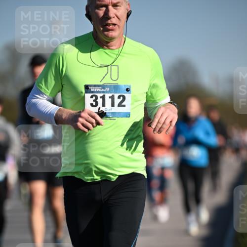 06.04.2025 - 44. Internationalen Wilhelmsburger Insellauf Dr. Thomas Lammeyer http://msf.ph/oto/7556059 06.04.2025 09:31:54 Laufen 3112 meine-sportfotos.de