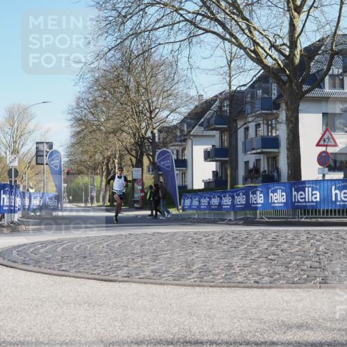 06.04.2025 - 44. Internationalen Wilhelmsburger Insellauf Luisa Fischer http://msf.ph/oto/7556133 06.04.2025 10:07:26 Ziel  meine-sportfotos.de