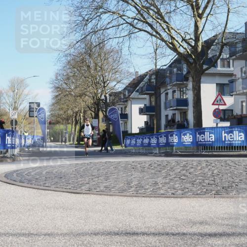 06.04.2025 - 44. Internationalen Wilhelmsburger Insellauf Luisa Fischer http://msf.ph/oto/7556139 06.04.2025 10:07:26 Ziel  meine-sportfotos.de