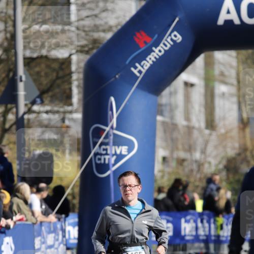06.04.2025 - 44. Internationalen Wilhelmsburger Insellauf A. Gomolzig http://msf.ph/oto/7556147 06.04.2025 10:33:51 Ziel 3585, 3826, 3909, 4262, 4455, 4465, 5033 meine-sportfotos.de