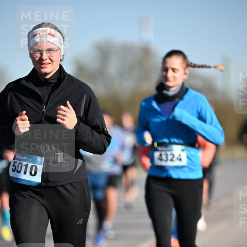06.04.2025 - 44. Internationalen Wilhelmsburger Insellauf Dr. Thomas Lammeyer http://msf.ph/oto/7556152 06.04.2025 09:31:58 Laufen 5010, 4324 meine-sportfotos.de