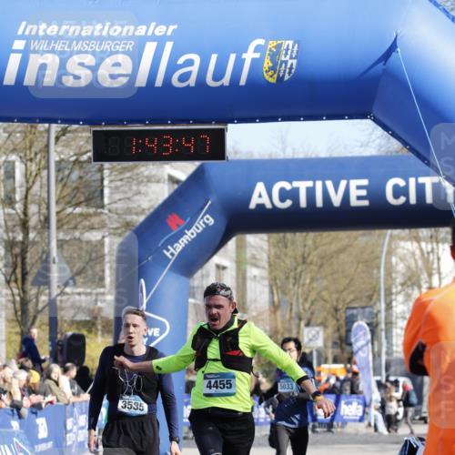 06.04.2025 - 44. Internationalen Wilhelmsburger Insellauf A. Gomolzig http://msf.ph/oto/7556163 06.04.2025 10:33:45 Ziel 3585, 3826, 4058, 4262, 4455, 5033 meine-sportfotos.de
