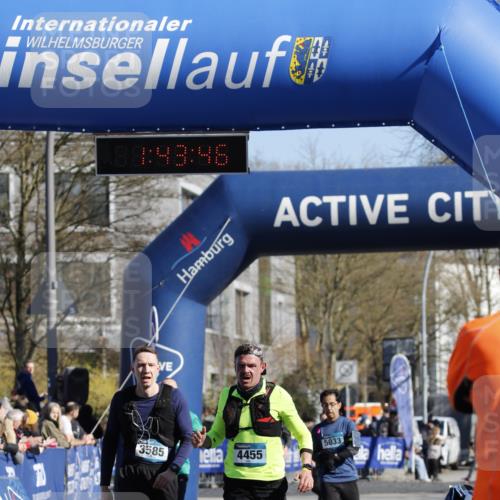 06.04.2025 - 44. Internationalen Wilhelmsburger Insellauf A. Gomolzig http://msf.ph/oto/7556166 06.04.2025 10:33:44 Ziel 3585, 4058, 4262, 4455 meine-sportfotos.de