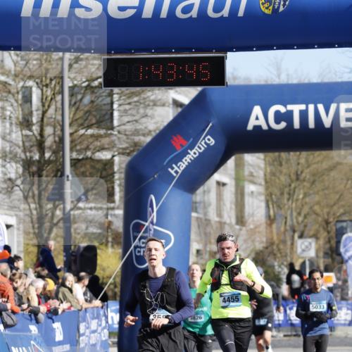 06.04.2025 - 44. Internationalen Wilhelmsburger Insellauf A. Gomolzig http://msf.ph/oto/7556173 06.04.2025 10:33:43 Ziel 3585, 4058, 4262, 4455 meine-sportfotos.de