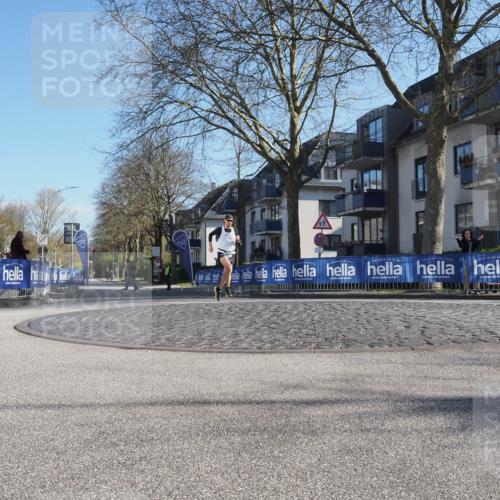06.04.2025 - 44. Internationalen Wilhelmsburger Insellauf Luisa Fischer http://msf.ph/oto/7556174 06.04.2025 10:07:28 Ziel  meine-sportfotos.de