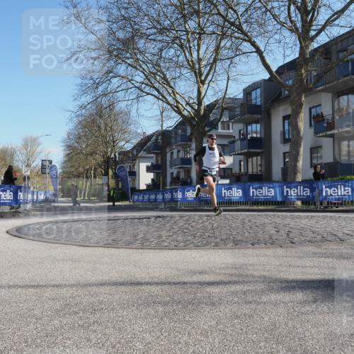 06.04.2025 - 44. Internationalen Wilhelmsburger Insellauf Luisa Fischer http://msf.ph/oto/7556190 06.04.2025 10:07:28 Ziel  meine-sportfotos.de