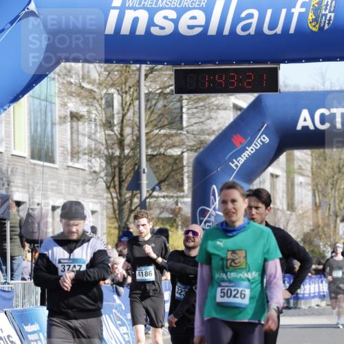 06.04.2025 - 44. Internationalen Wilhelmsburger Insellauf A. Gomolzig http://msf.ph/oto/7556207 06.04.2025 10:33:19 Ziel 3234, 3564, 3747, 4186, 4400, 5026 meine-sportfotos.de