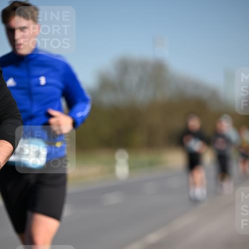 06.04.2025 - 44. Internationalen Wilhelmsburger Insellauf Dr. Thomas Lammeyer http://msf.ph/oto/7556262 06.04.2025 09:32:07 Laufen  meine-sportfotos.de