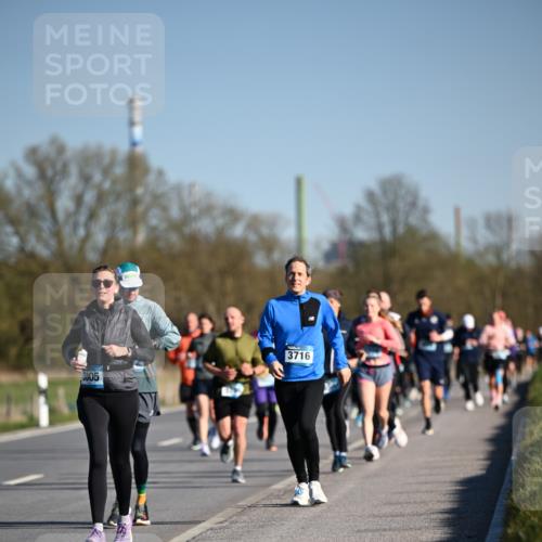 06.04.2025 - 44. Internationalen Wilhelmsburger Insellauf Dr. Thomas Lammeyer http://msf.ph/oto/7556280 06.04.2025 09:32:14 Laufen 3005, 3716 meine-sportfotos.de