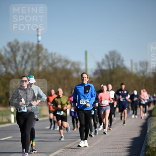 06.04.2025 - 44. Internationalen Wilhelmsburger Insellauf Dr. Thomas Lammeyer http://msf.ph/oto/7556290 06.04.2025 09:32:14 Laufen 3716, 3005 meine-sportfotos.de