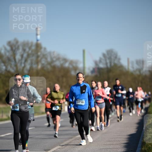 06.04.2025 - 44. Internationalen Wilhelmsburger Insellauf Dr. Thomas Lammeyer http://msf.ph/oto/7556298 06.04.2025 09:32:14 Laufen 3716, 3005 meine-sportfotos.de