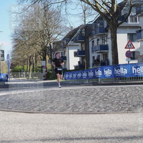 06.04.2025 - 44. Internationalen Wilhelmsburger Insellauf Luisa Fischer http://msf.ph/oto/7556302 06.04.2025 10:08:17 Ziel 4619 meine-sportfotos.de