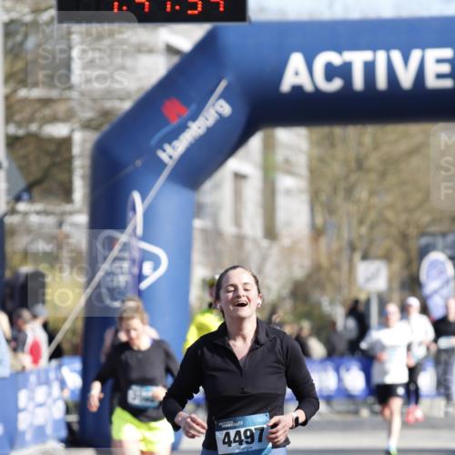 06.04.2025 - 44. Internationalen Wilhelmsburger Insellauf A. Gomolzig http://msf.ph/oto/7556314 06.04.2025 10:31:52 Ziel 3019, 3413, 3962, 4271, 4497 meine-sportfotos.de