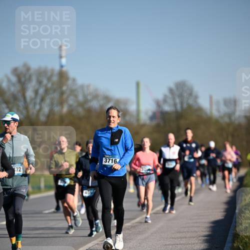 06.04.2025 - 44. Internationalen Wilhelmsburger Insellauf Dr. Thomas Lammeyer http://msf.ph/oto/7556319 06.04.2025 09:32:15 Laufen 72, 3716 meine-sportfotos.de