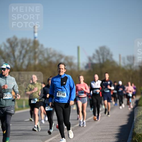 06.04.2025 - 44. Internationalen Wilhelmsburger Insellauf Dr. Thomas Lammeyer http://msf.ph/oto/7556321 06.04.2025 09:32:16 Laufen 3716, 3472 meine-sportfotos.de