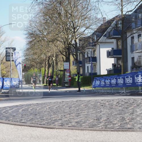 06.04.2025 - 44. Internationalen Wilhelmsburger Insellauf Luisa Fischer http://msf.ph/oto/7556325 06.04.2025 10:10:02 Ziel 4500 meine-sportfotos.de