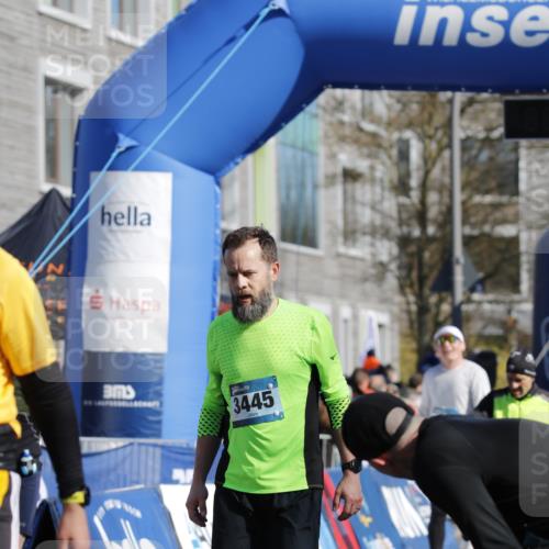 06.04.2025 - 44. Internationalen Wilhelmsburger Insellauf A. Gomolzig http://msf.ph/oto/7556342 06.04.2025 10:31:32 Ziel 3445, 3542, 3976, 4298, 4584, 5025 meine-sportfotos.de