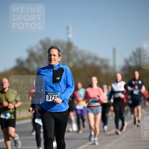 06.04.2025 - 44. Internationalen Wilhelmsburger Insellauf Dr. Thomas Lammeyer http://msf.ph/oto/7556376 06.04.2025 09:32:18 Laufen 371 meine-sportfotos.de