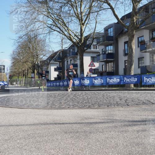 06.04.2025 - 44. Internationalen Wilhelmsburger Insellauf Luisa Fischer http://msf.ph/oto/7556409 06.04.2025 10:10:07 Ziel 4500 meine-sportfotos.de