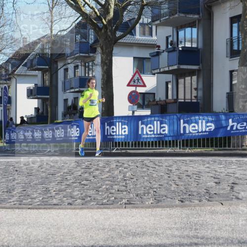 06.04.2025 - 44. Internationalen Wilhelmsburger Insellauf Luisa Fischer http://msf.ph/oto/7556455 06.04.2025 10:11:00 Ziel 5001 meine-sportfotos.de