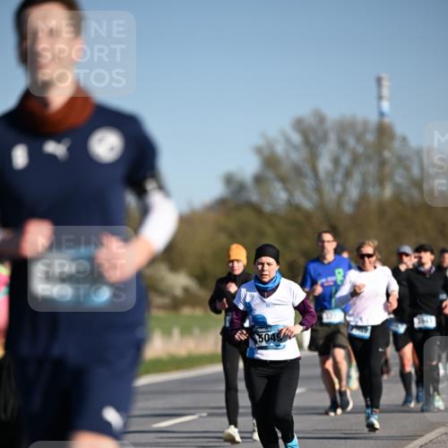 06.04.2025 - 44. Internationalen Wilhelmsburger Insellauf Dr. Thomas Lammeyer http://msf.ph/oto/7556548 06.04.2025 09:32:29 Laufen 3049 meine-sportfotos.de